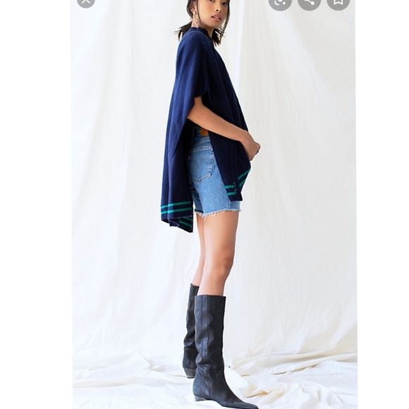 💯%Free people Harbour Stripe Cable Poncho - Picture 2 of 12